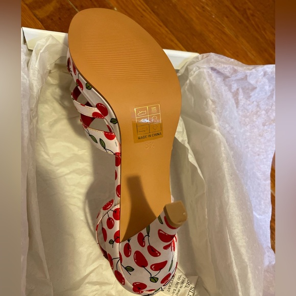 NWOT N.Y.L.A. Ankle-Strap Satin Cherry Heels - Picture 6 of 11